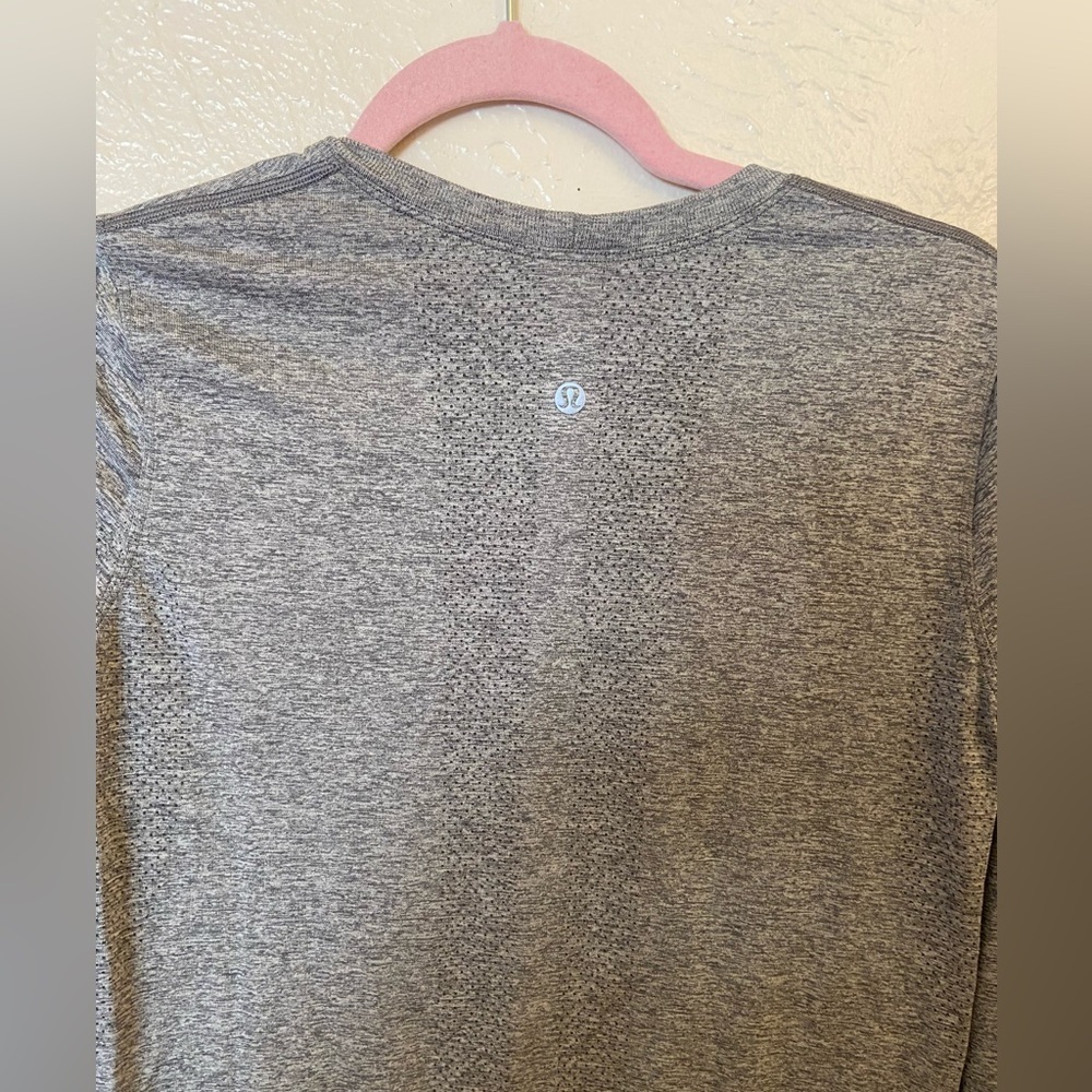 Lululemon swifty long sleeve - Picture 4 of 6